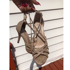 ( Perfect for Prom ) gold sparkly heels